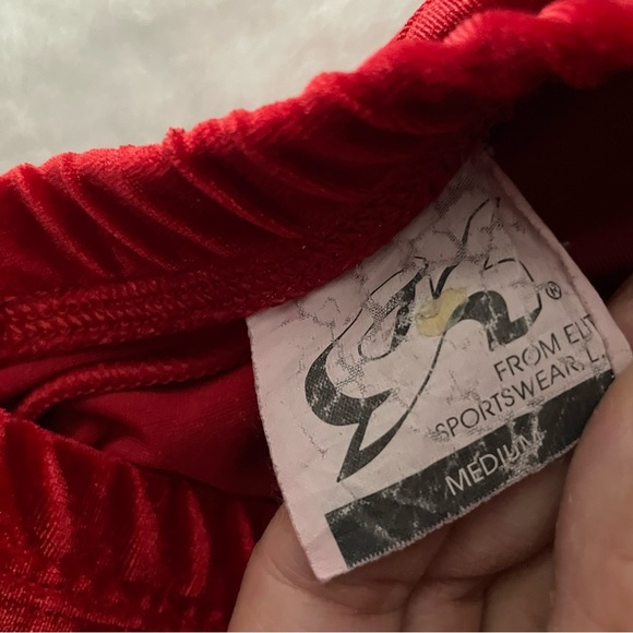 Red velvet dance skirt size girls medium - Picture 2 of 4